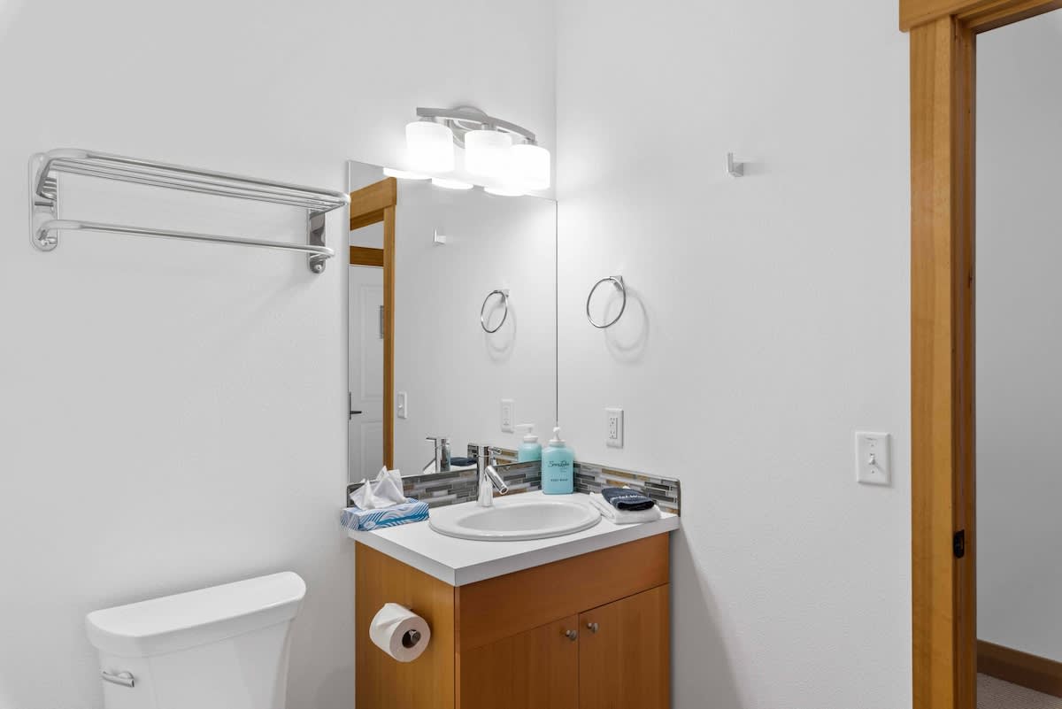 Bathroom Wide